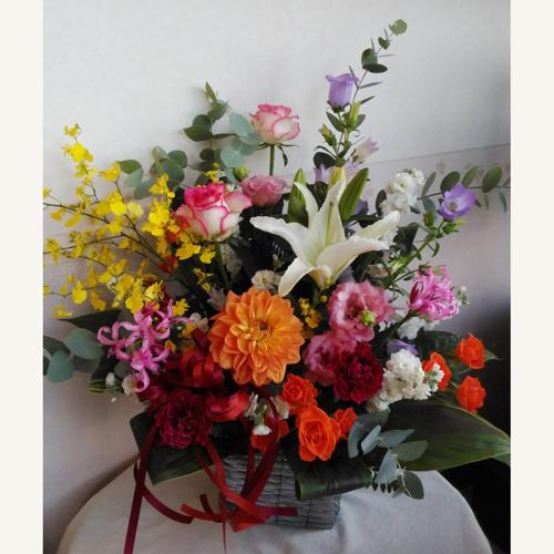 ブーケ ド フ ルーレットの魅力が溢れる花束