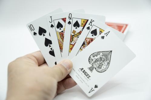 堀江ポーカーの魅力と戦略
